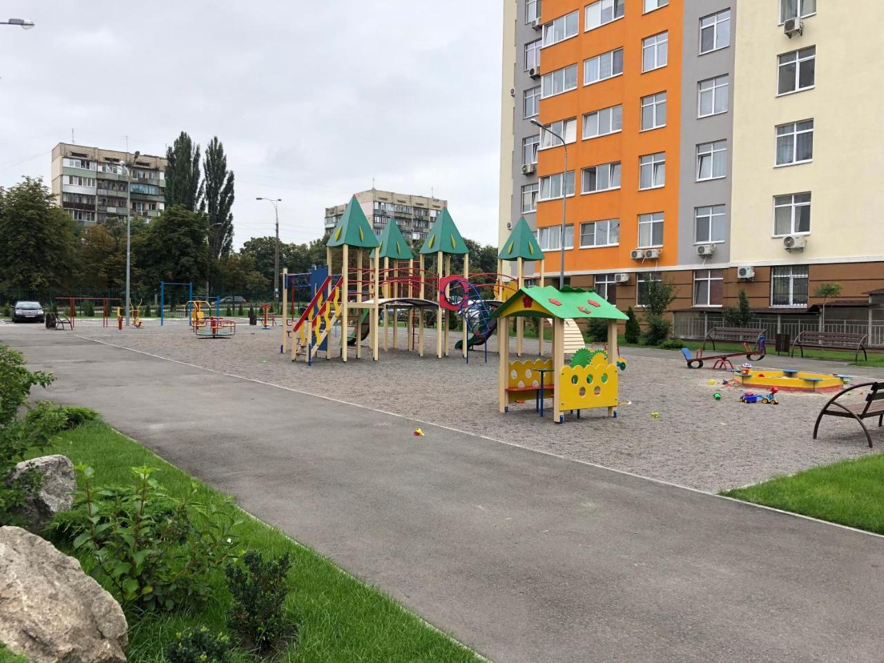 Стильна та простора квартира Київ Екстер'єр фото